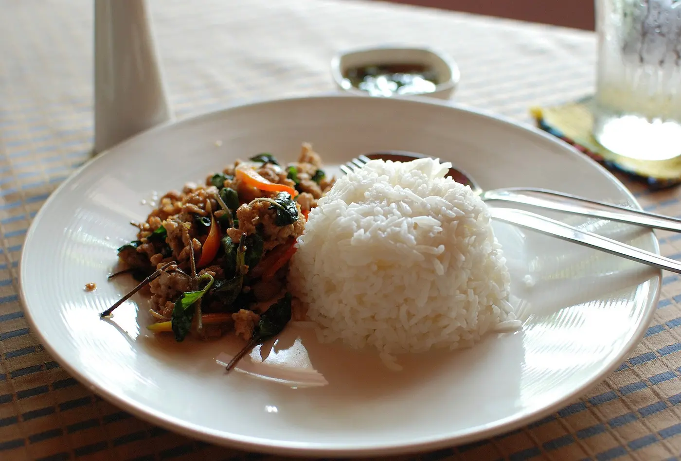 Wok Stir-Fry Pad Kra Pao Pad kra pao stir-fried pork with holy basil