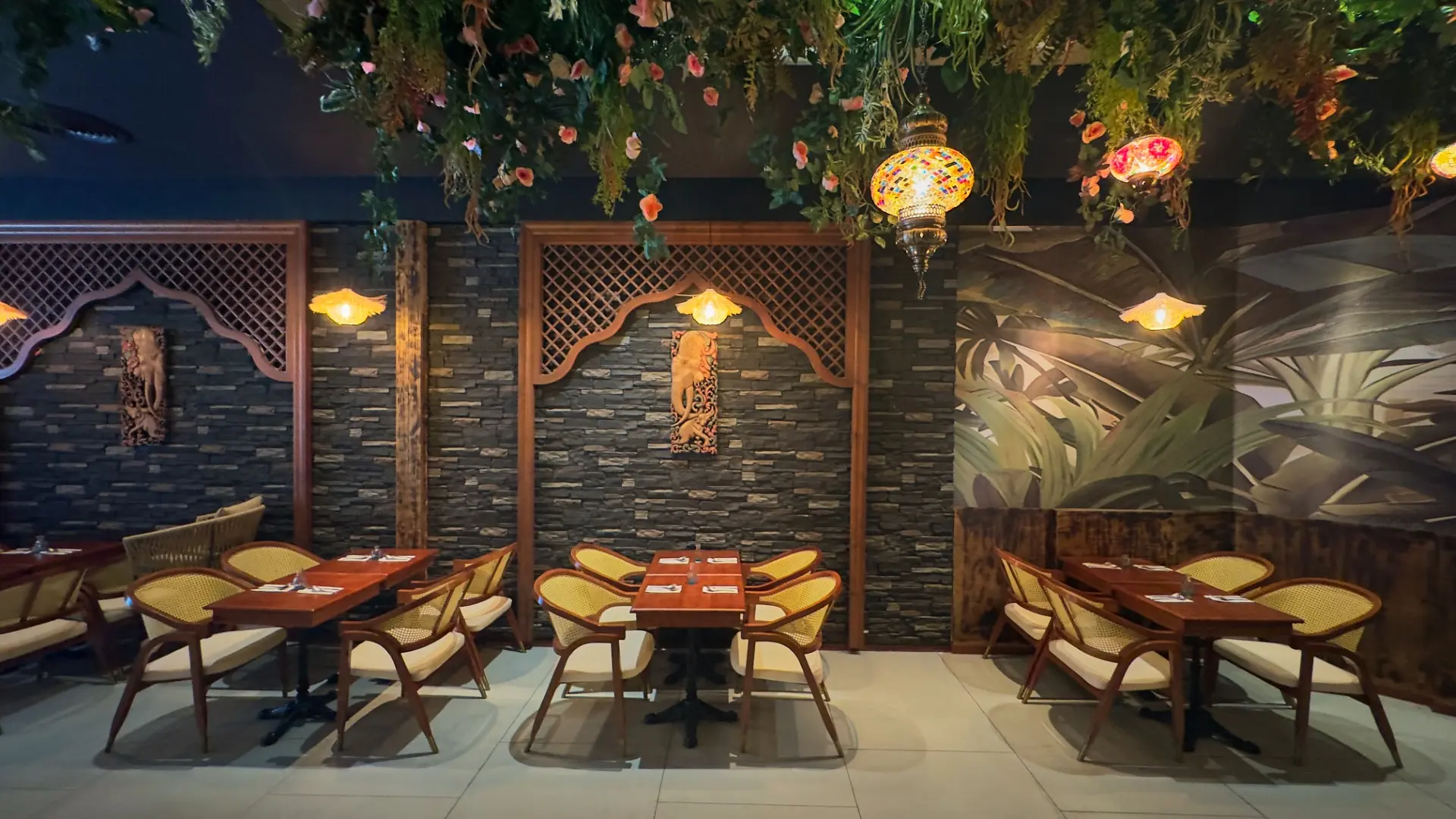 Carved Thai arches at Elephant Ear Thai restaurant, 690 9th Ave NYC Carved Thai arches at Elephant Ear Thai restaurant, 690 9th Ave NYC